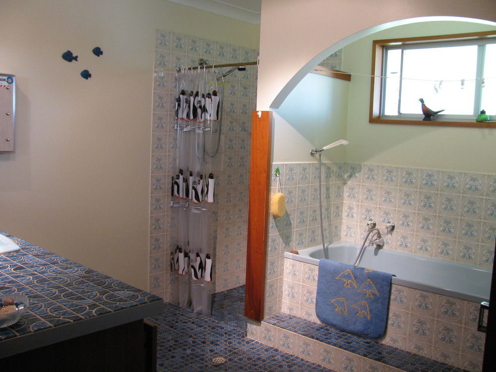 Kathys Place Bed And Breakfast Алис Спрингс Екстериор снимка