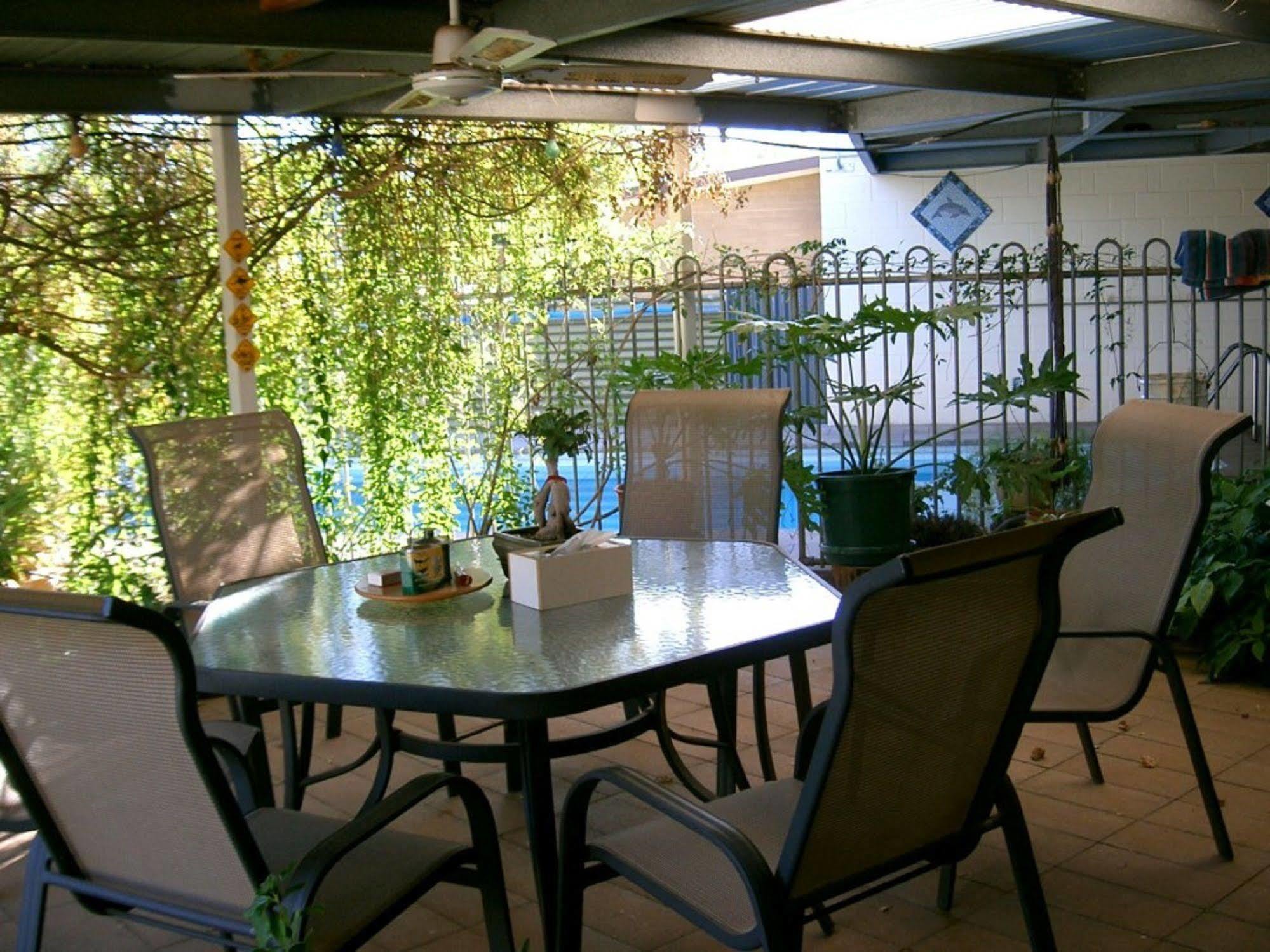 Kathys Place Bed And Breakfast Алис Спрингс Екстериор снимка